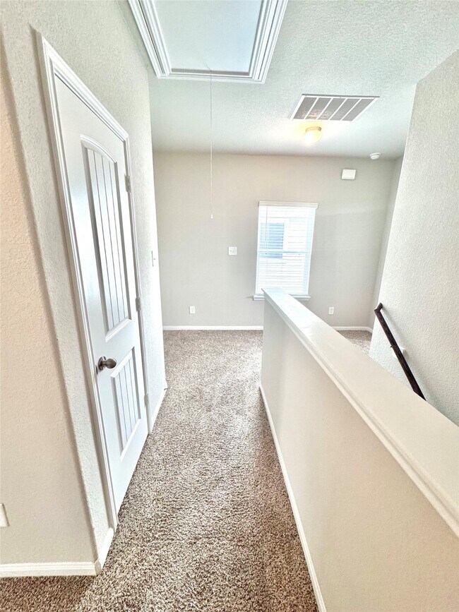 Foto del edificio - 22214 Sovereign Hts Ln.