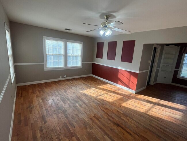 Building Photo - 2602 28th St