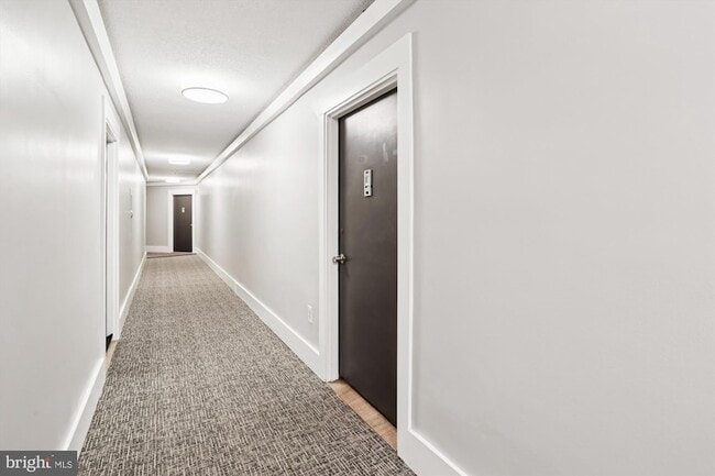 Foto del edificio - 4000 Tunlaw Rd NW