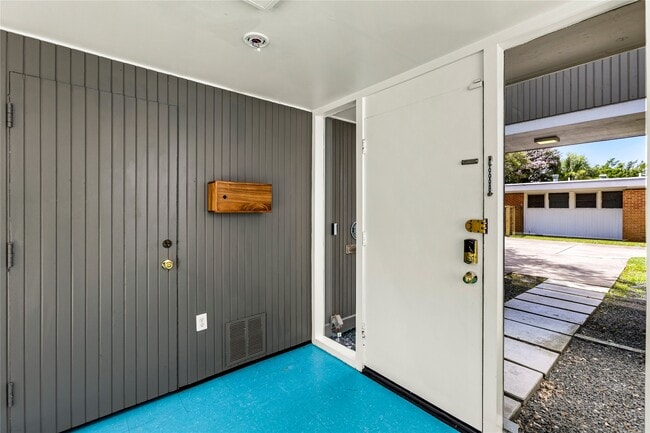 Foto del edificio - 1310 Harbor View Dr