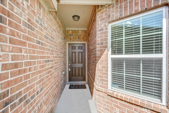Building Photo - 9402 Gold Mountain Dr