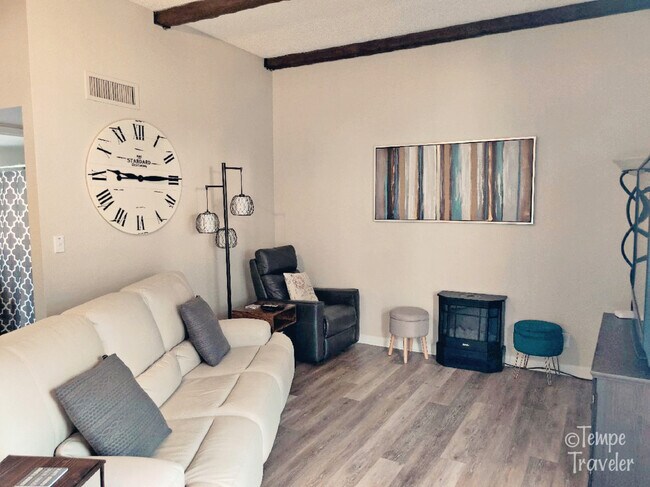 Foto del edificio - 643 S Allred Dr