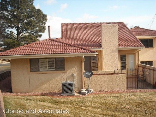 Building Photo - 737 Count Pourtales Dr