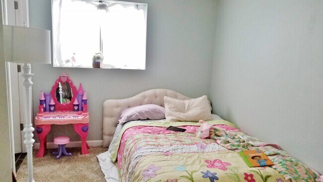 Foto del edificio - 2301 Centennial Ct W