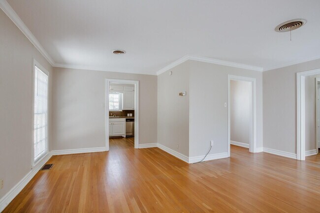 Building Photo - 2403 32nd St