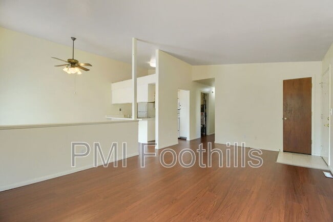 Building Photo - 8738 Chase Dr