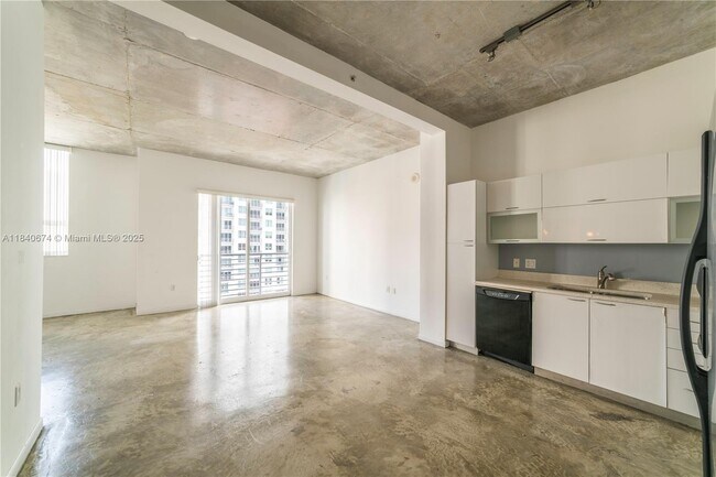 Foto del edificio - 234 NE 3rd St