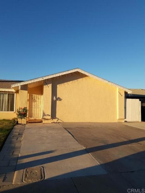 Building Photo - 1711 Via Encantadoras