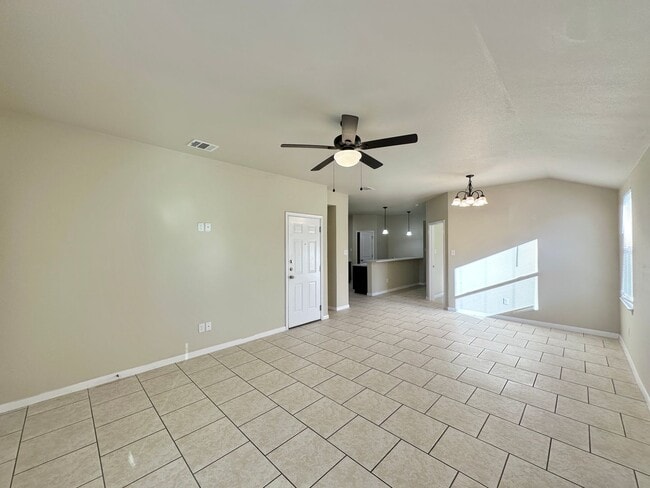 Building Photo - 4204 Ivory Ln