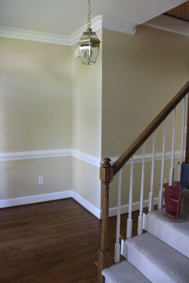 Foto del edificio - 4400 Dewfield Dr N