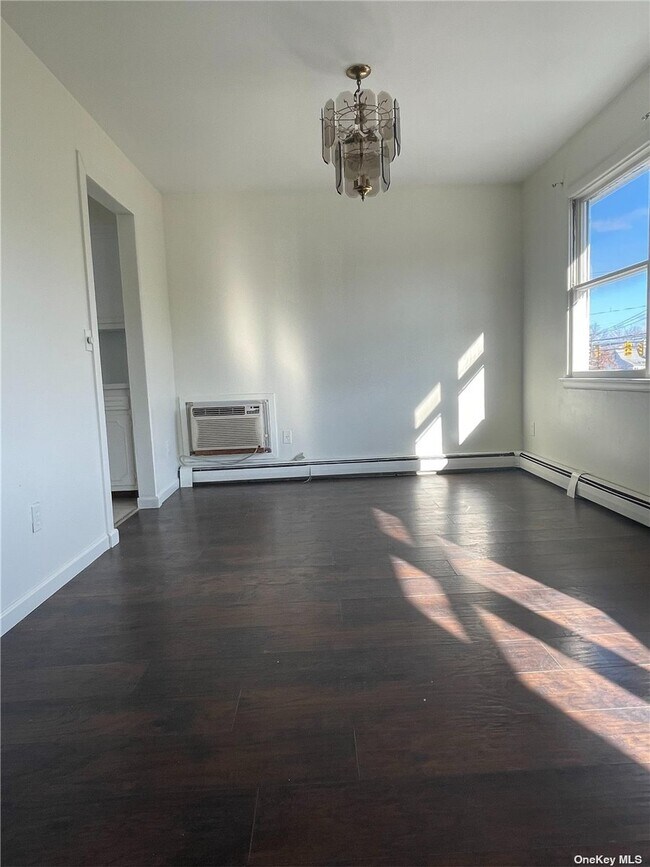 Foto del edificio - 260 Bayview Ave