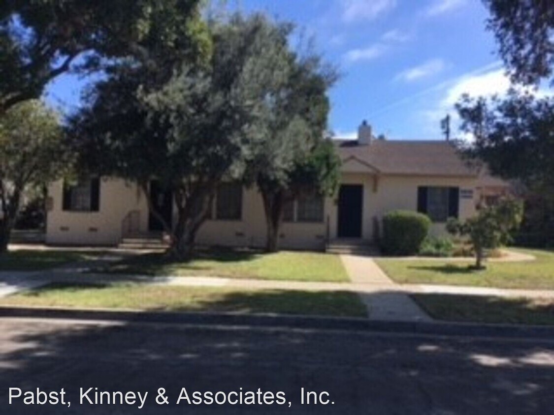 Primary Photo - 4200-4214 E Jacinto Way