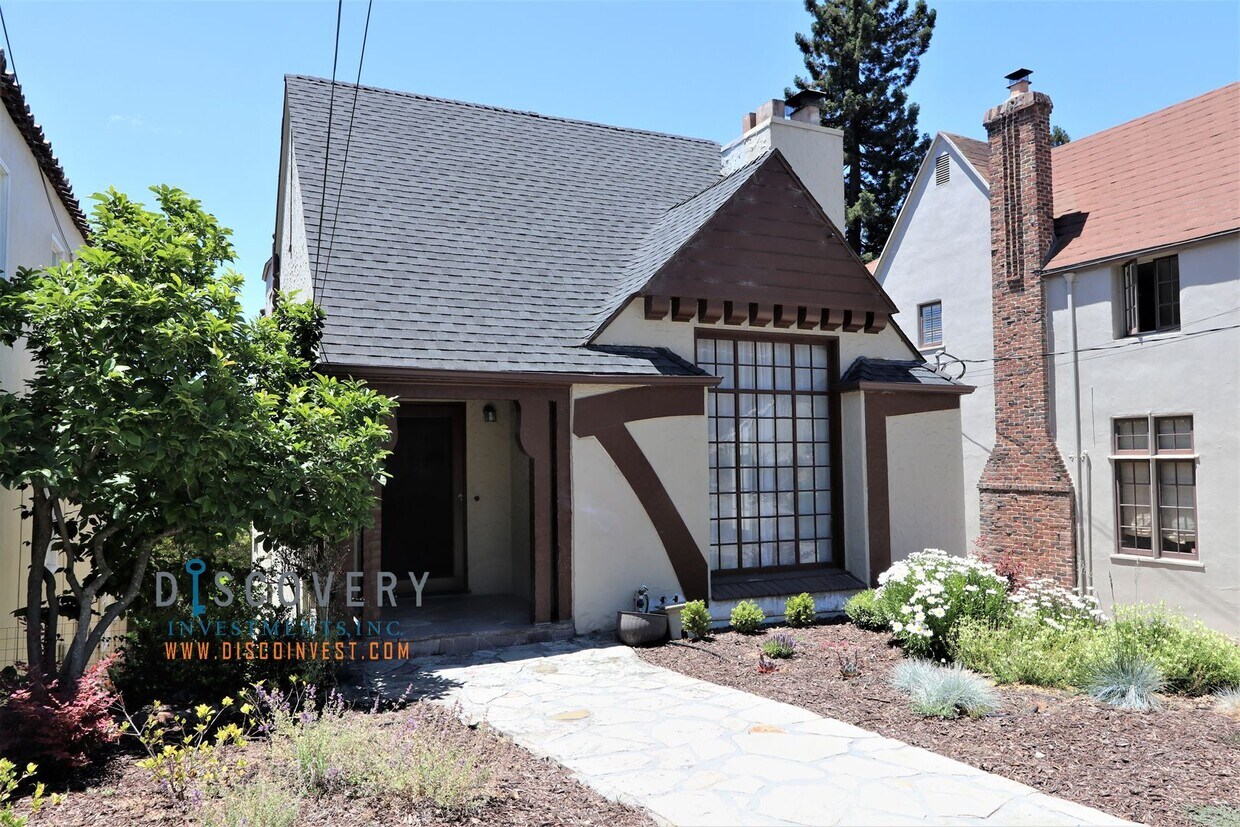 Coveted Piedmont 2++ Bedroom Storybook Home House Rental in Piedmont