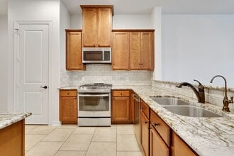 Building Photo - 12 Tassia Ln