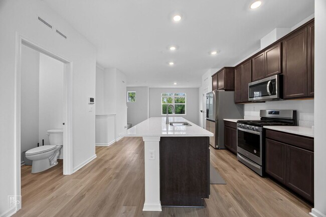 Foto del edificio - 2031 Sequoia Ave