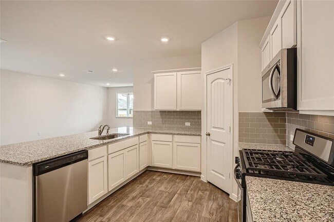 Building Photo - 241 Brooklyn Dr