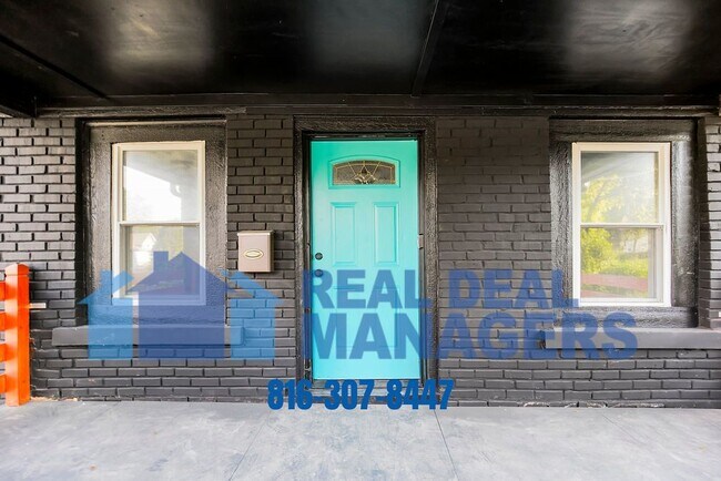 Foto del edificio - Available Now!