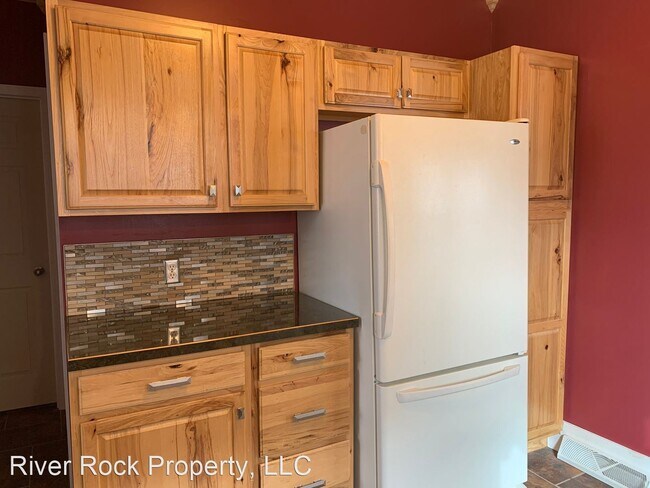Building Photo - 4 br, 2 bath House - 1342 3rd Ave S