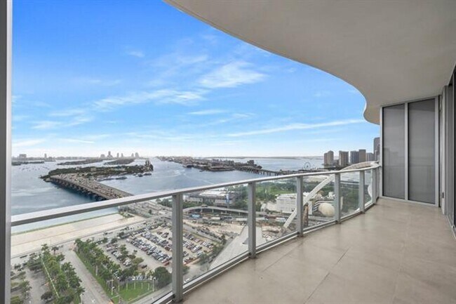 Building Photo - 1400 Biscayne Blvd