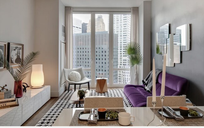 Building Photo - 245 W 71st St