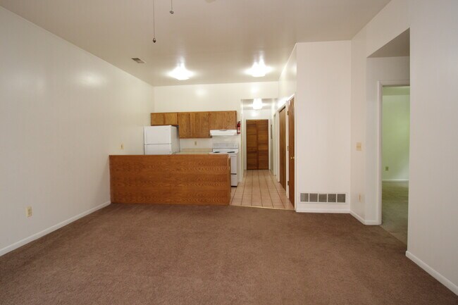 kitchen - 217 W Cross St
