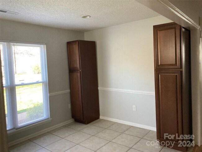 Foto del edificio - 12639 Delman Ln