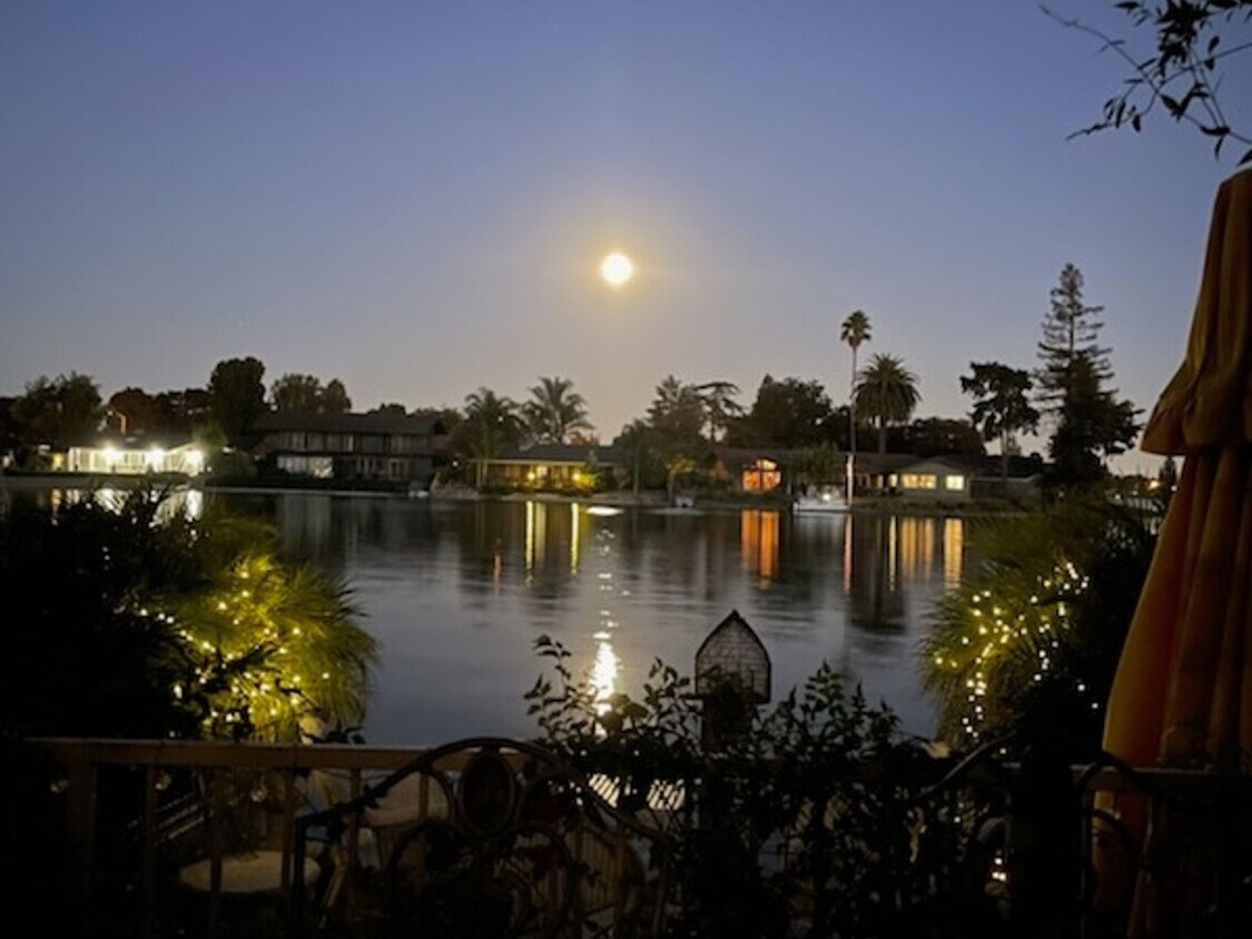 Primary Photo - 2 Bedroom Townhome in Stockton