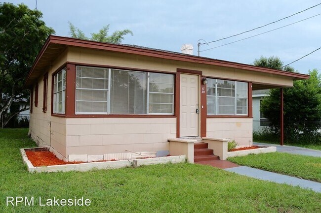 Foto del edificio - 3 br, 1 bath House - 1730 NE Broxey Ct