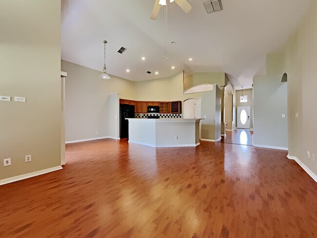 Foto del edificio - 168 Summit Ash Way