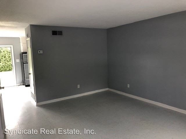 Building Photo - 1101 Keswick Pl