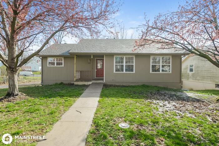 Foto principal - 1013 Jackson St, Leavenworth, KS 66048