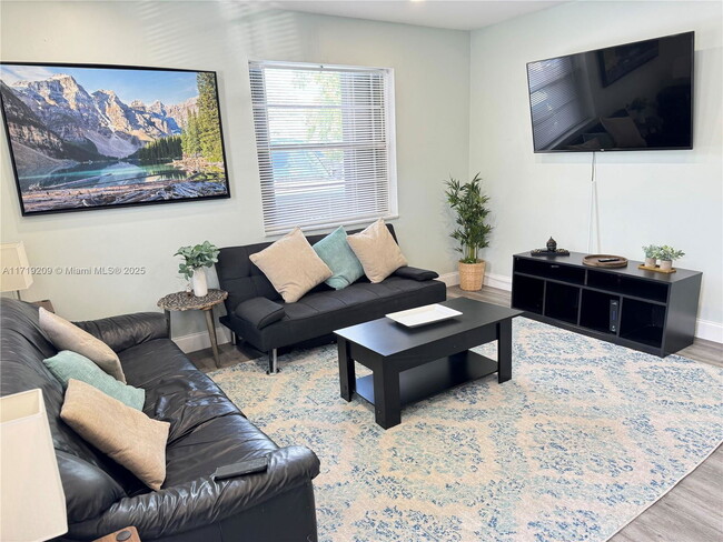 Photo - 236 SE 9th Ave Apartment