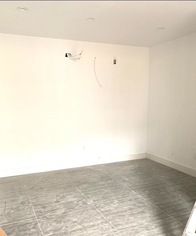 Building Photo - 100 Covert St
