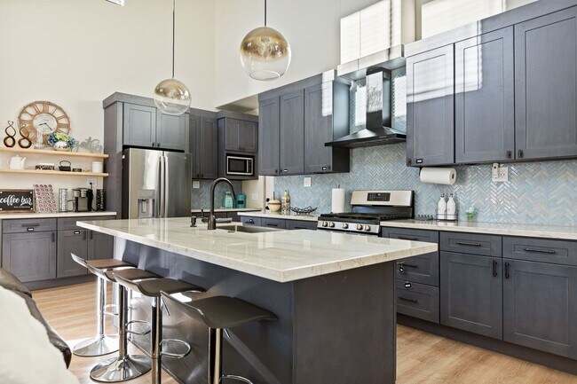 Foto del edificio - 1215 Valley View Dr