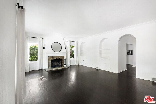 Foto del edificio - 6213 W 6th St