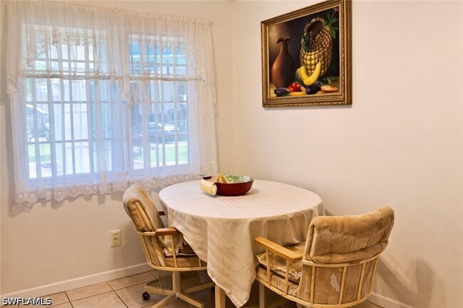 Foto del edificio - 7719 Jewel Ln
