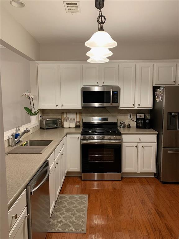 Foto del edificio - 520 Warwick Pl