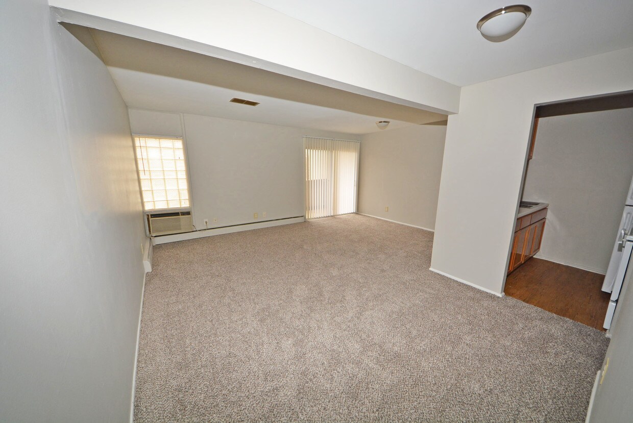 Primary Photo - 6501 Stewart Rd