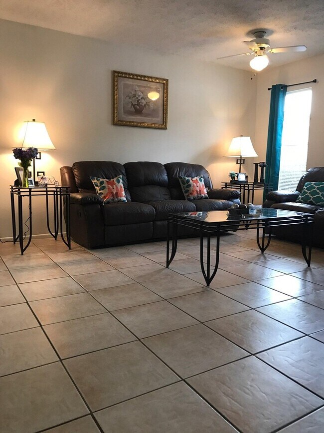 Building Photo - 1 bed/1 bath $949/month in Dade City!