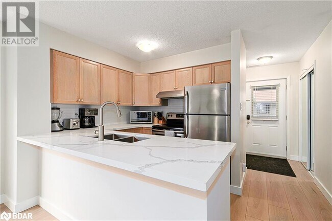 Building Photo - 291 Mariners Way