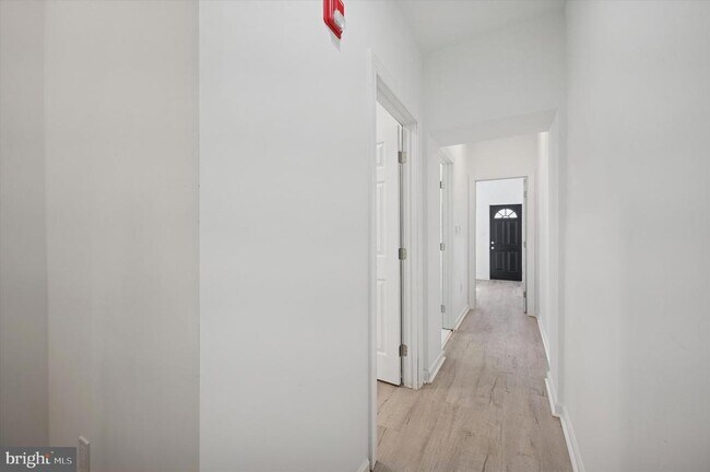 Foto del edificio - 4926 W Thompson St