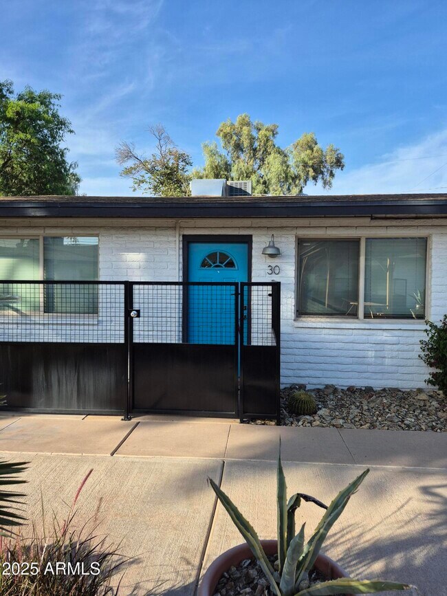 Building Photo - 3445 N 36th St