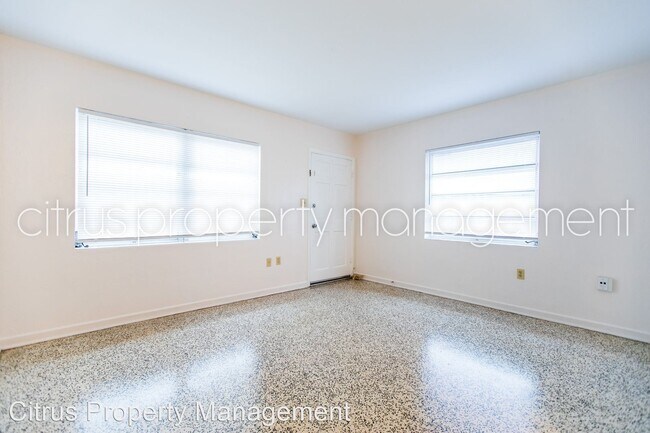 2 br, 1 bath House - 324 W. Princeton Street photo'