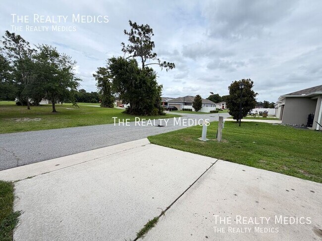 Foto del edificio - 2411 Grasmere View Pkwy N