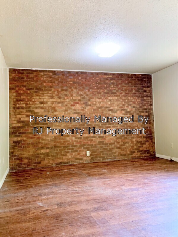 Building Photo - 160 Hayden Pl