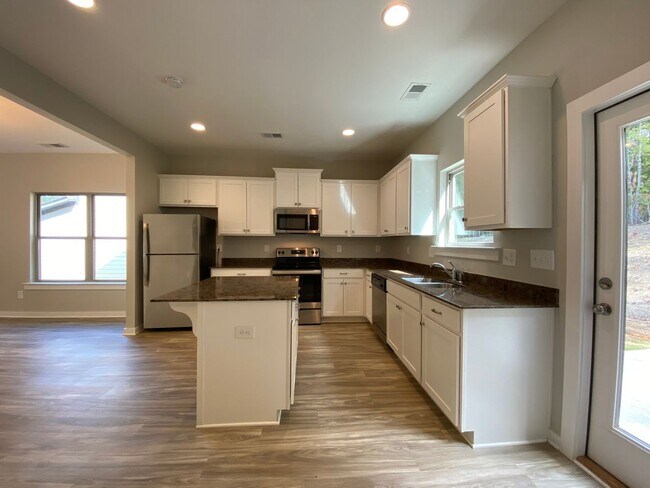 Foto del edificio - Home for rent in Clay, AL!!! Call Now! 1 M...