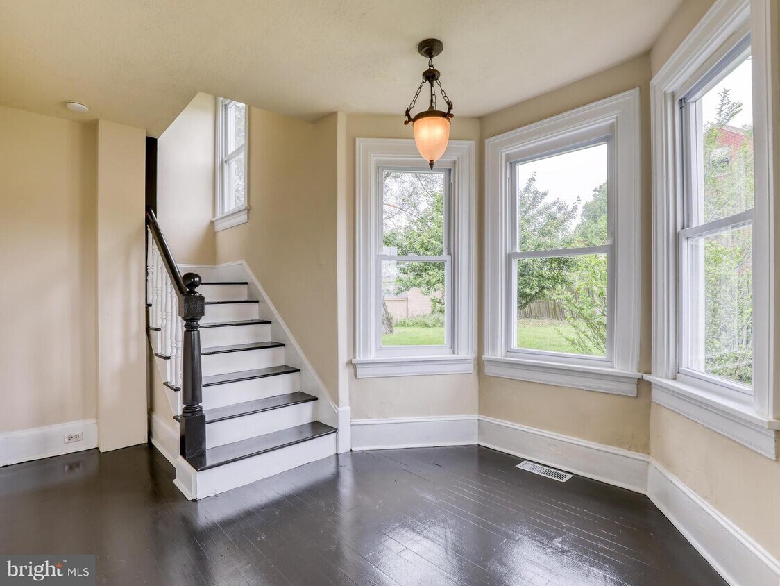 915 Berryville Ave, Winchester, VA 22601 House Rental in Winchester