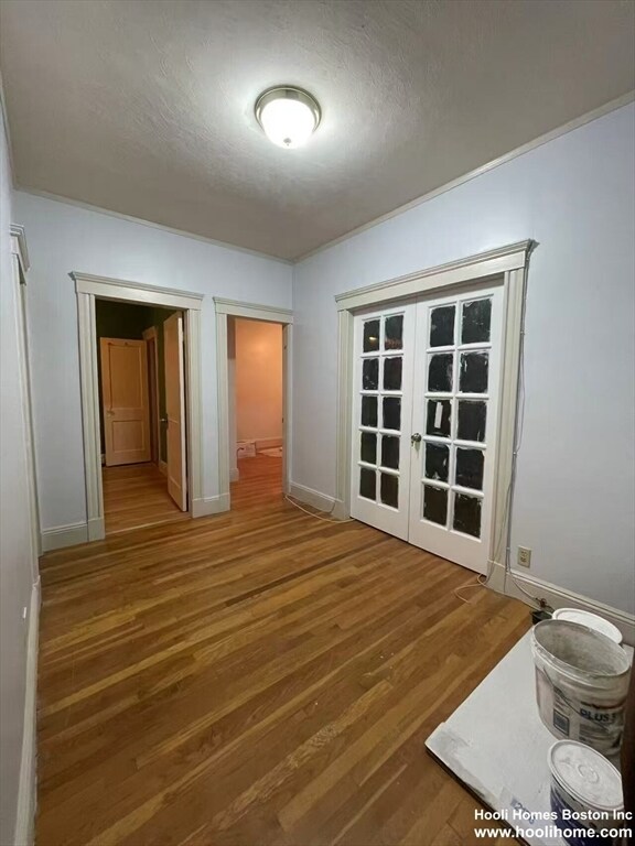 Building Photo - 153 Strathmore Rd