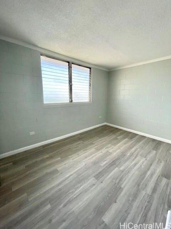 Building Photo - Pearl Manor Apartments, Aiea, HI 96701 - T...