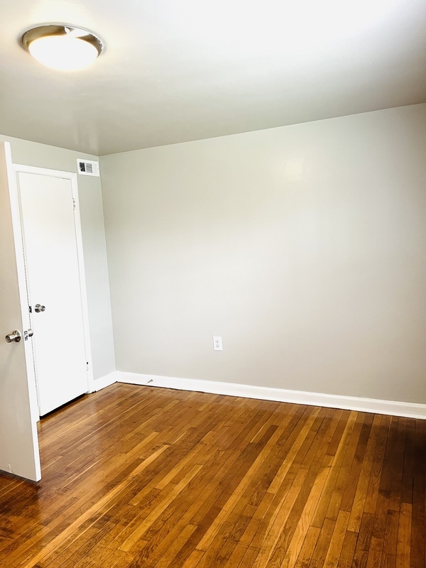 Building Photo - 5435 Remuda Dr